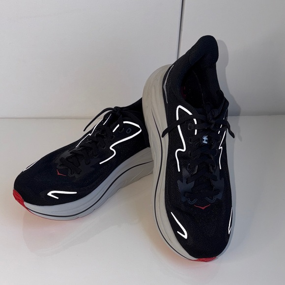Men’s Hoka Clifton 10 Running shoes Size 7.5 Medium